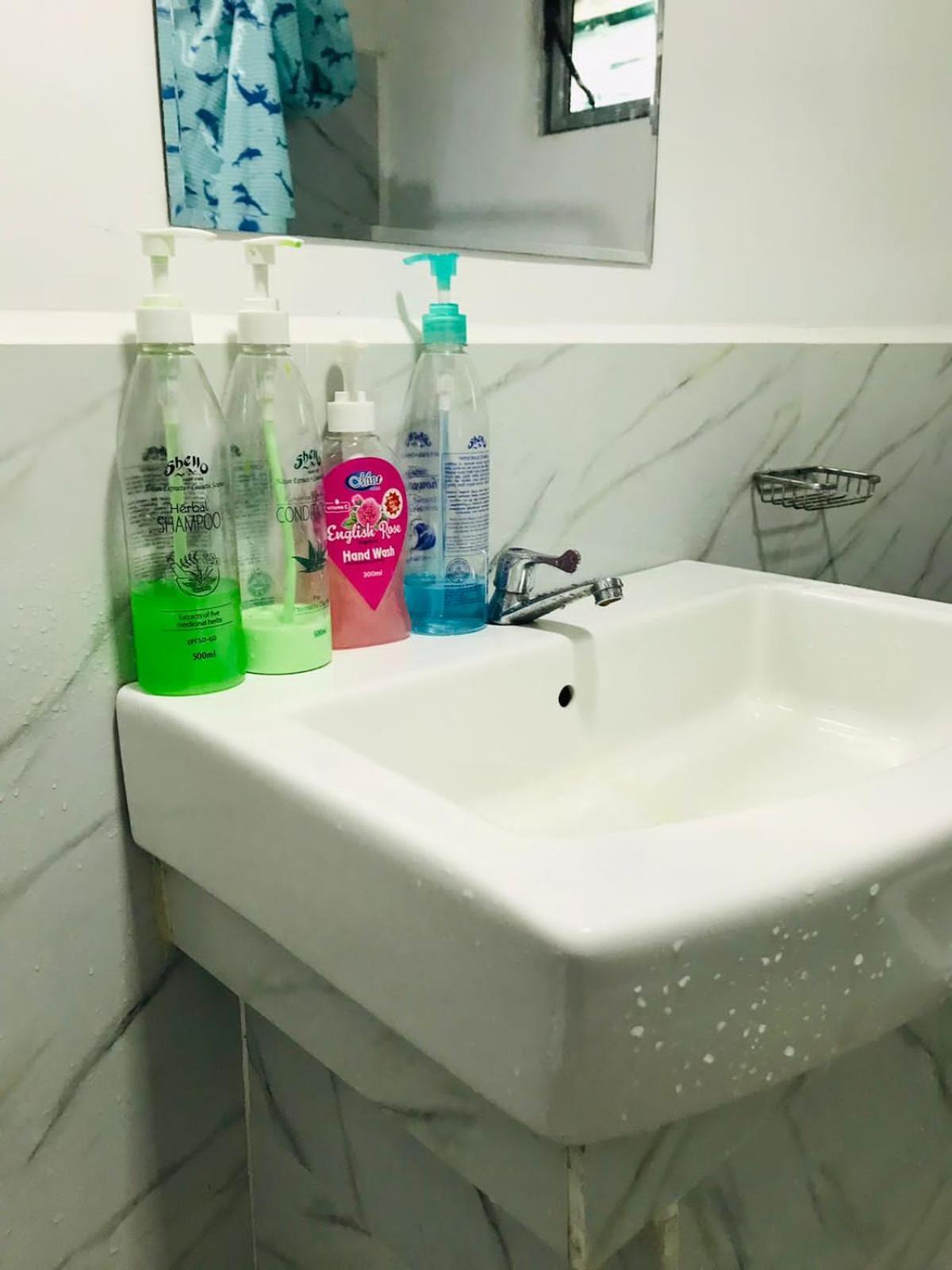 Kavee Transit Hotel Katunayaka Екстериор снимка